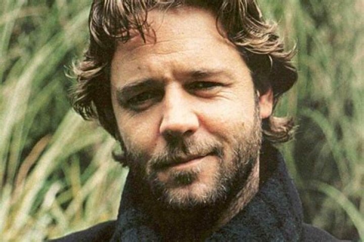 Russell Crowe Goes Viral On Twitter After Social Media User Trashes His 2003 Classic Master And Commander