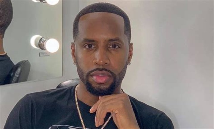 Safaree Makes Fans Happy With This Family Photo With Erica Mena – They Are Still Together!