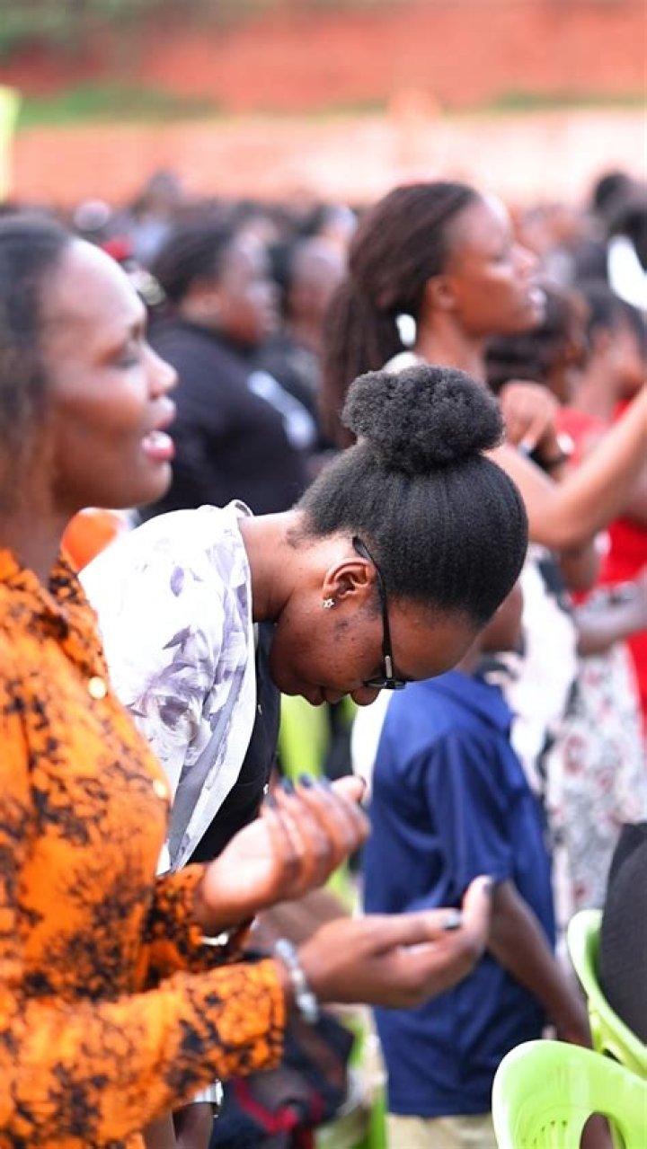 Safaree’s Mother Tells Him How He Embarrassed Her – See The Video