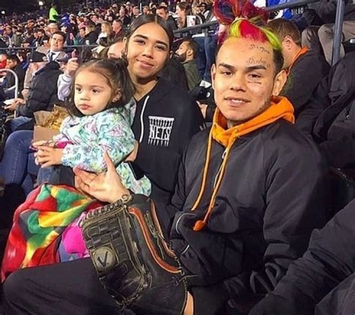 Sara Molina And Tekashi 69’s Girlfriend Jade Clash After She Tells Tekashi’s Enemies To Go After Jade And Her Daughter