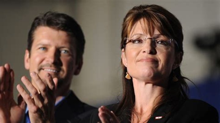 Sarah And Todd Palin’s Divorce Announcement Gets An Odd Comment From Their Ex Son-In-Law, Dakota Meyer