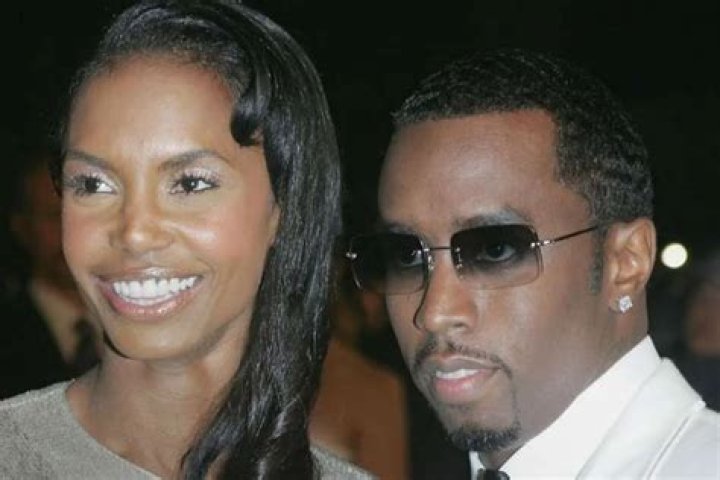 Sean “Diddy” Comb Breaks Down Remembering Kim Porter In Heartbreaking Interview – Listen To Audio