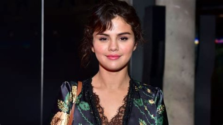 Selena Gomez Says She Hopes Her Ex Justin Bieber Will Listen To Her New Breakup Anthem About Their Romance