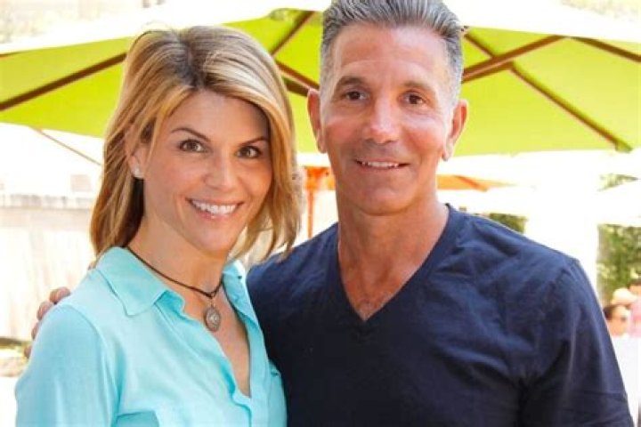 Should Mossimo Giannulli Be Allowed To Serve His Sentence At Home?