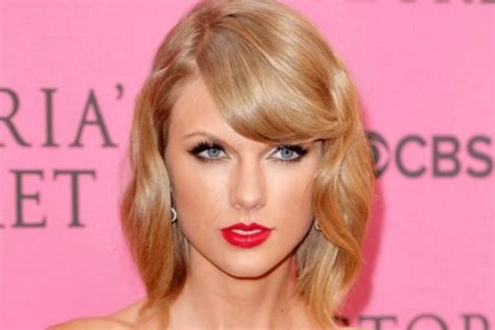 Singer Taylor Swift talked about the wish to shoot a feature movie