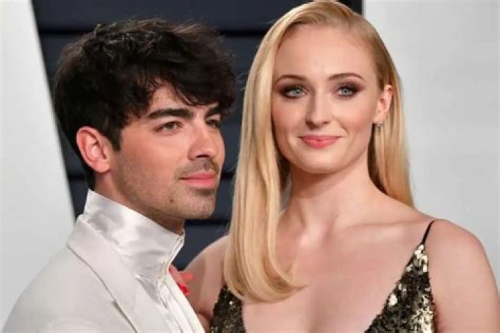 Sophie Turner Applies Makeup On Her Husband Joe Jonas While In Quarantine And The Result Is Pretty Impressive – Check Out The Pics!