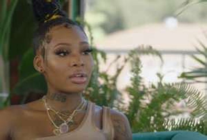 Summer Walker Hits A Fan With A Jaw-Dropping Clapback After Getting Body Shamed