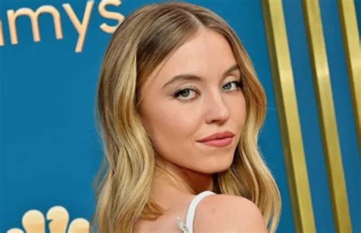 Sydney Sweeney Will Feature In And Produce A New Version Of The Jane Fonda Picture Originally Released In 1968