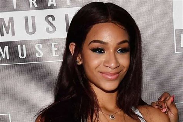 T.I.’s Daughter, Deyjah Harris, Flaunts Her Tiny Waist In This Crop Top – See The Clip