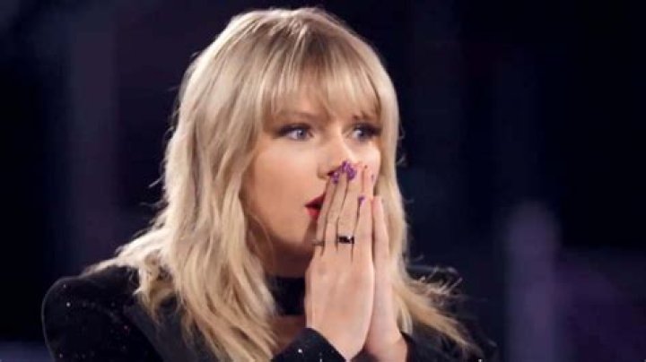 Taylor Swift Can Perform Her Oldies At AMA’s Says Big Machine Label Group And Dick Clark Productions