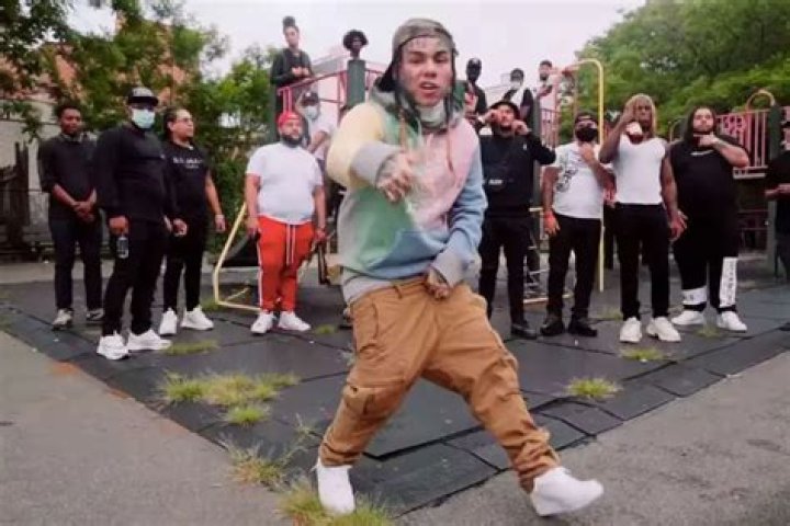 Tekashi 69 Has Some Fans Laughing Their Hearts Out Following This Video