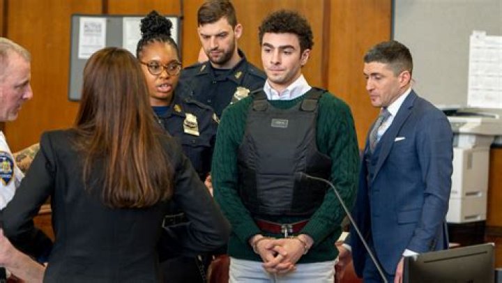 Tekashi 69’s Lawyer Reportedly Tries To Get Him Out On Bail – He Offers The Judge $1.5 Million