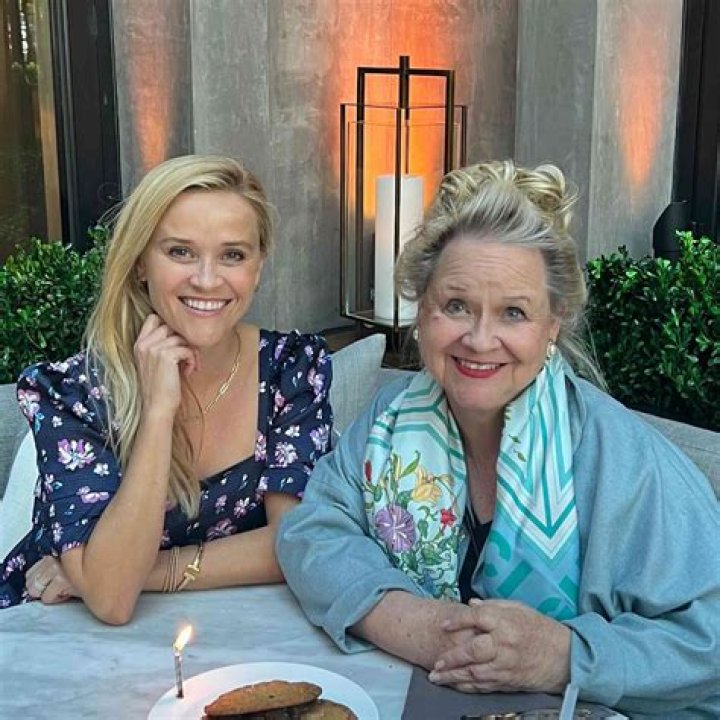 Ten-Year-Old Tennessee’s Birthday Party Honored By Mom Reese Witherspoon