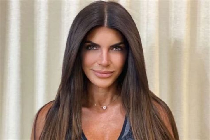 Teresa Giudice Shows Off Her Natural Beauty In Video With No Makeup On!