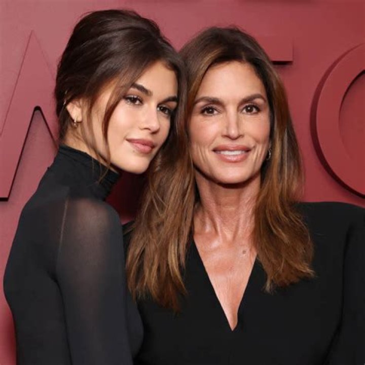 The 20-year-old daughter of Cindy Crawford starred in a corset with a neckline