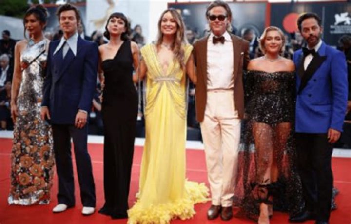 The “Don’t Worry Darling” Set Environment Was Peaceful, According To Cinematographer Matthew Libatique