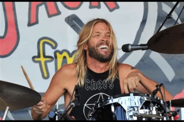 The Foo Fighters have canceled their current World Tour following the death of Taylor Hawkins