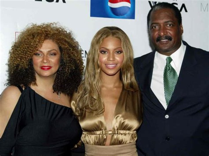 Tina Knowles Seems To Leave Beyonce Out Of Mother’s Day Tribute Dedicated To Other Daughter Solange And Fans Are Confused!