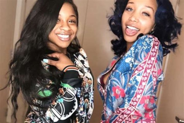 Tiny Harris’ Daughter, Zonnique Pullins Shares New Pics, Showing Off Massive Cleavage And New Red Hair – People Are Surprised That YFN Lucci Liked Her Post
