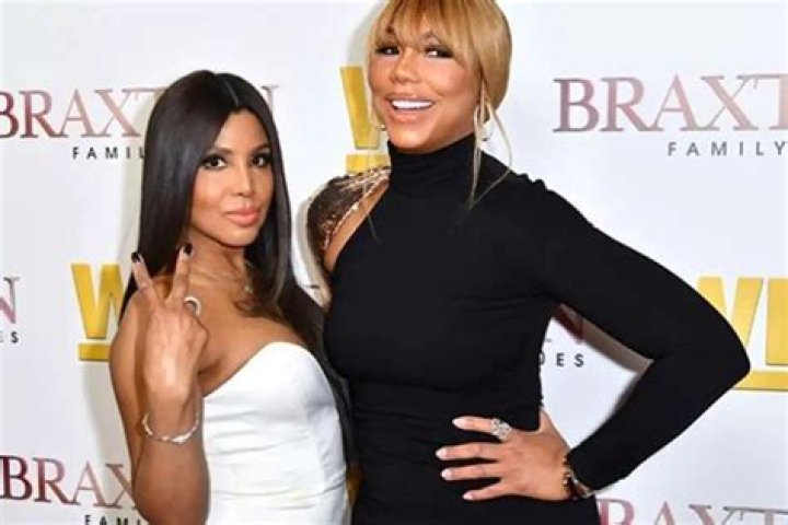 Toni Braxton And Sister Tamar Braxton Get Into A Hilarious Fight In New Video After They Take A Break From Their Coronavirus Isolation