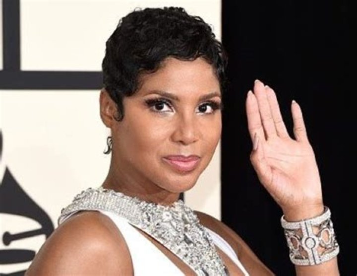 Toni Braxton Praises An Amazing Doctor For The Way In Which He’s Saving Lives These Days