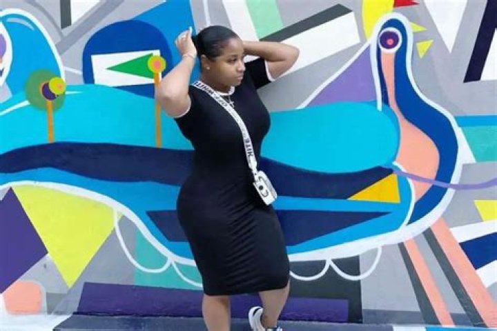 Toya Johnson Flaunts Her Curves In This Skimpy Outfit And Impresses Fans