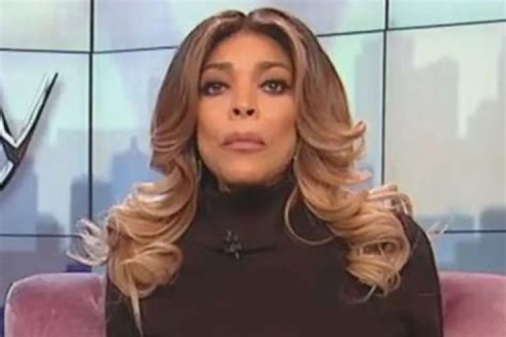 Wendy Williams Cries While Speaking On Situation With Kevin Hunter And Kevin Hunter Jr. — Fans Worry About Her Sobriety (Video)