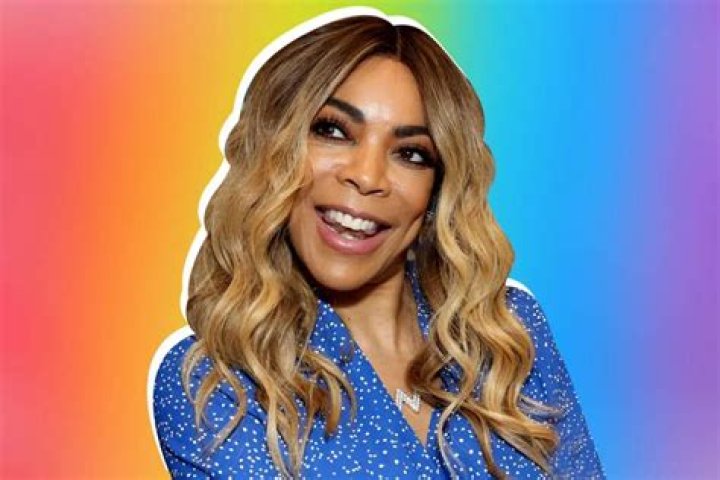 Wendy Williams Poses With A New Man – Tamar Braxton And More Fans Are Here For It