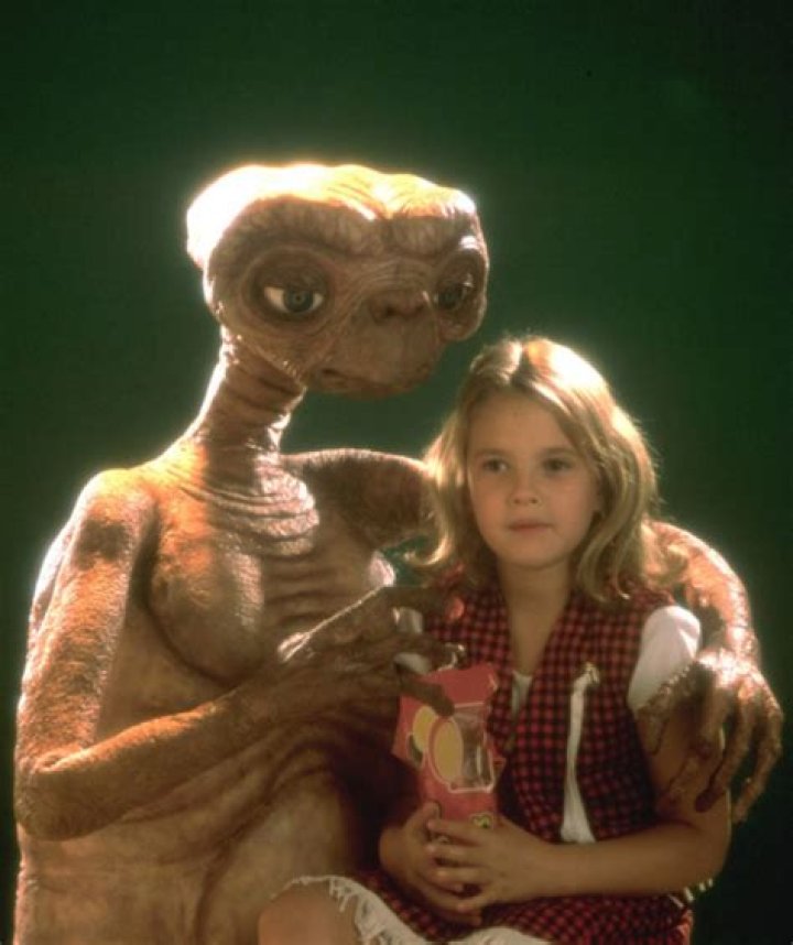When Drew Barrymore Was 7 And Filming E.T., She Genuinely Believed The Creature To Be Real