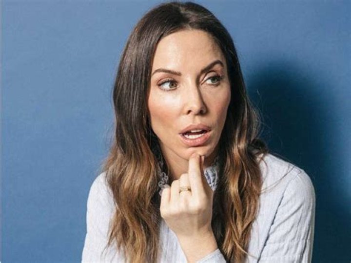 Whitney Cummings Gets Real Candid On Her Roseanne Reboot Departure