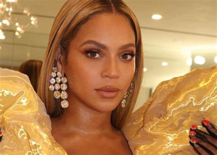 Young Beyonce Fan, Lyric Chanel, Who Received Flowers From The Star Says, ‘I’m The Queen’s Friend!’