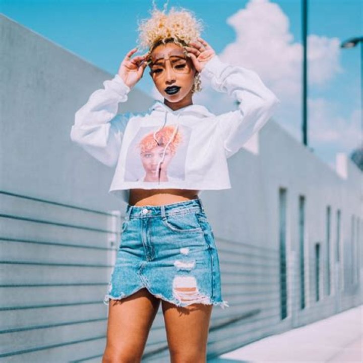 Zonnique Pullins Has Another Giveaway For Her Fans – Check Out The Rules And How To Enter – Watch The Video