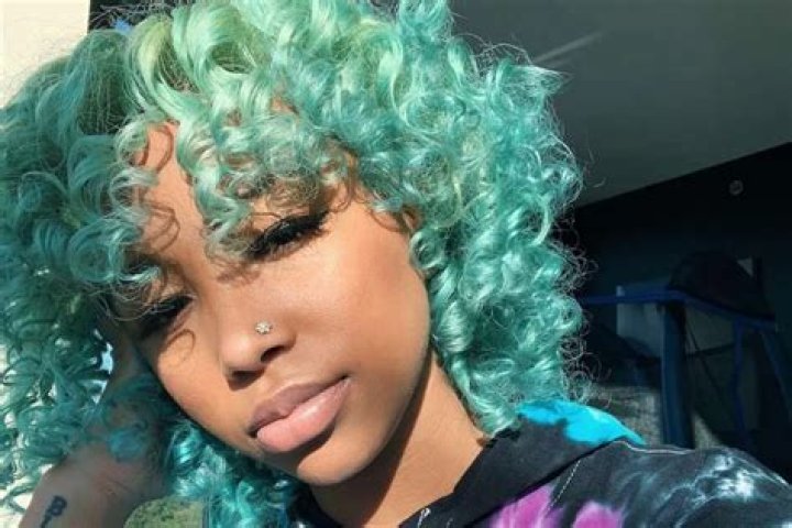 Zonnique Pullins’ Latest Photos From Hawaii Have Fans Saying Heiress Harris Looks Like Her ‘With A Twist Of TIP’